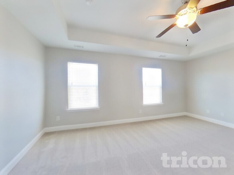 Building Photo - 1013 Eldon Ln