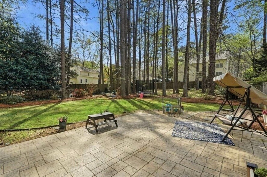 Building Photo - 2158 Chartley Pl