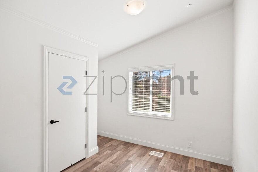 Building Photo - 2838 Romagnolo St