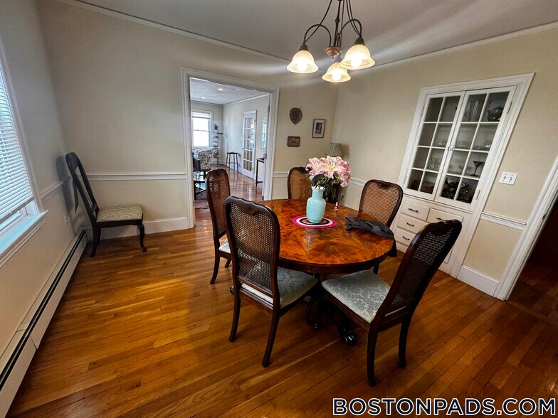 Building Photo - 100 Hillside St