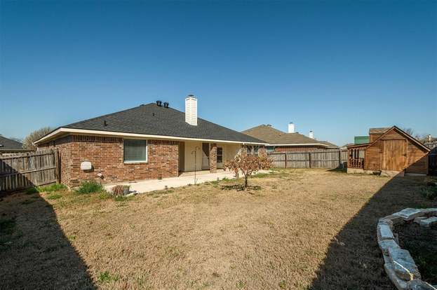 Building Photo - 706 Lakeview Dr