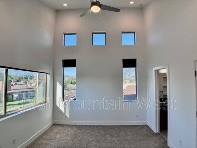 Building Photo - 503 W 2275 N