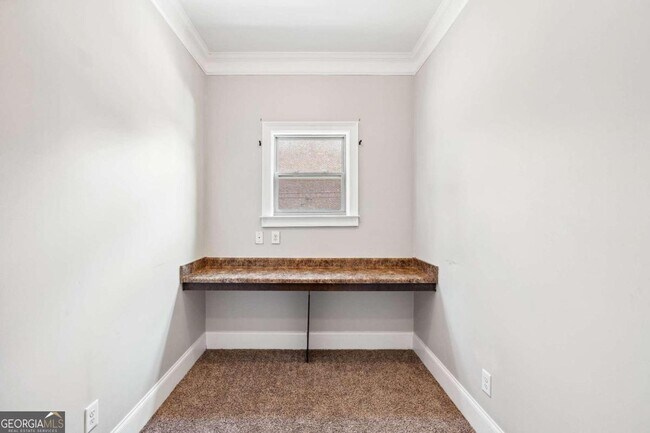 Building Photo - 2214 Golden Eagle Dr