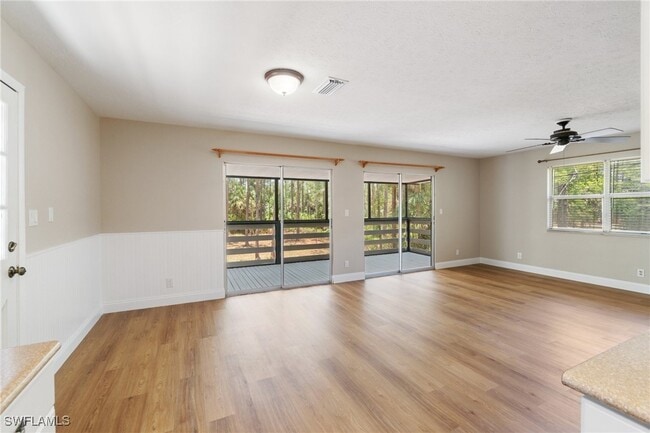 Building Photo - 5020 Hickory Wood Dr