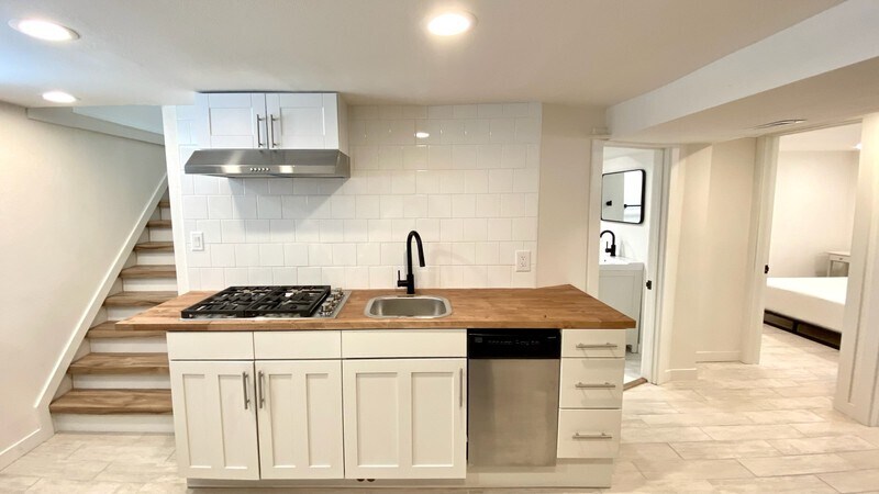 Building Photo - 368 S 700 W