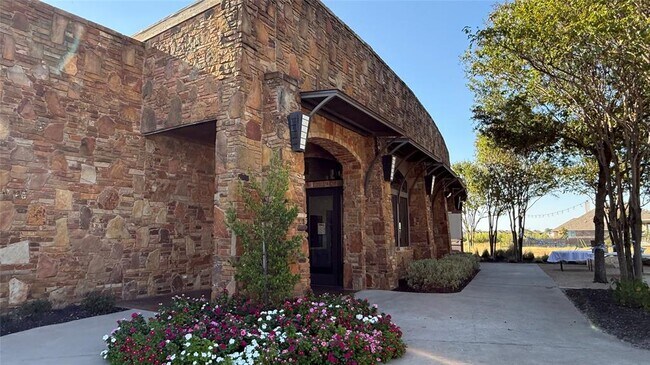 Building Photo - 3313 De Torres Cir