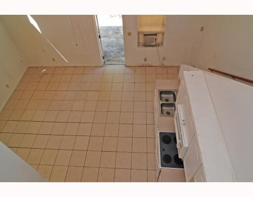 Interior View - 217 Butler St