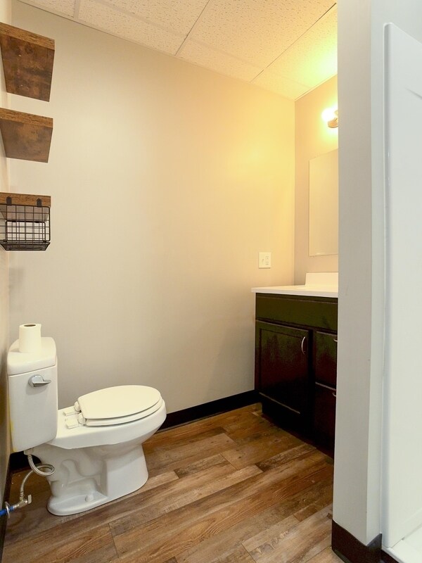 Building Photo - 101 N Mill St