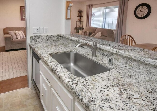 Building Photo - 5538 Cribari Cir