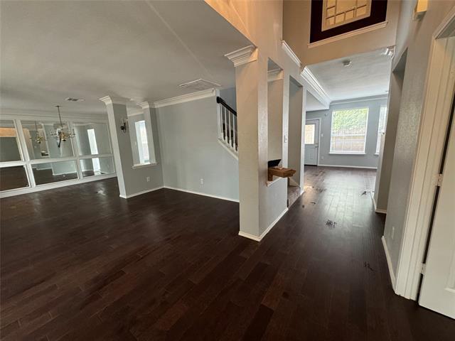 Building Photo - 4200 Holly Dr