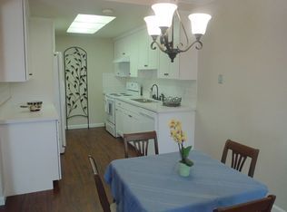 View of kitchen / dining area - 2122 E 8th St