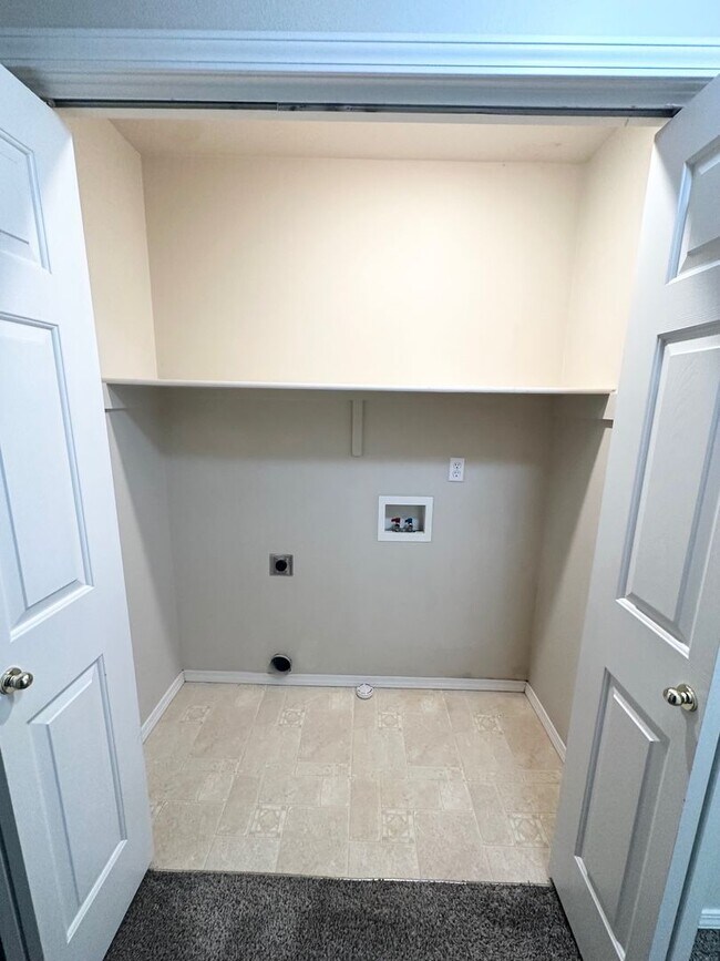 Building Photo - Corsair Lane 2