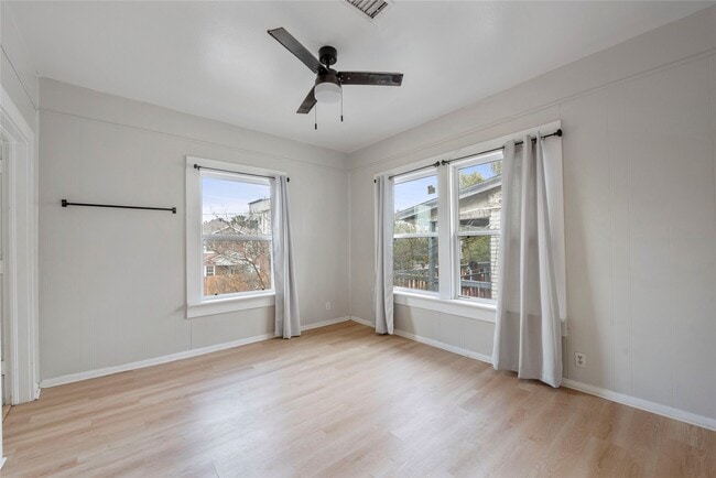 Building Photo - 615 Pacific St