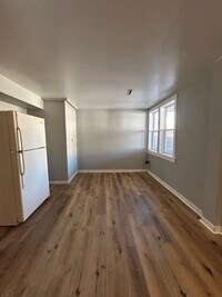 Building Photo - Black Milvus Rentals (6201 S. 42nd St.)