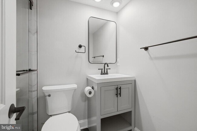 Building Photo - 1301 20th St NW