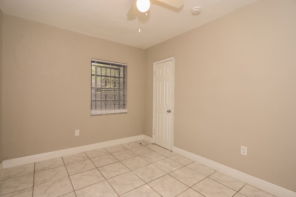 Building Photo - 15420 NW 27th Pl