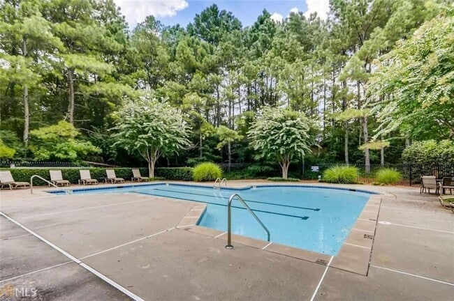 Building Photo - 711 Spring Heights Ln