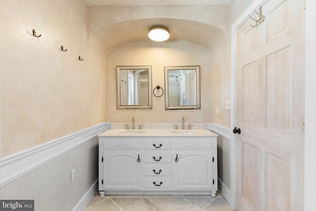 Building Photo - 6 McAllister Church Rd