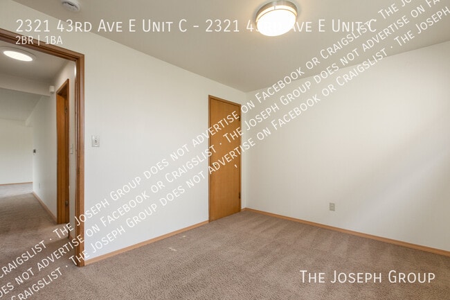 Building Photo - 2321 43rd Ave E