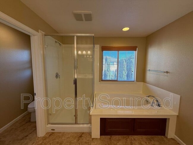 Building Photo - 429 Americana Way