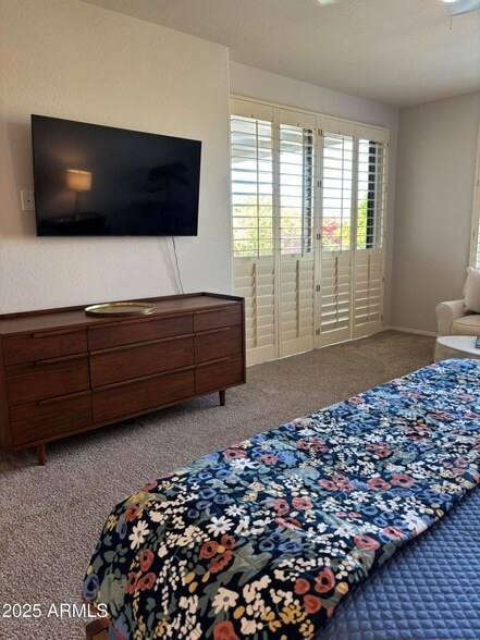 Building Photo - 41520 N River Bend Ct