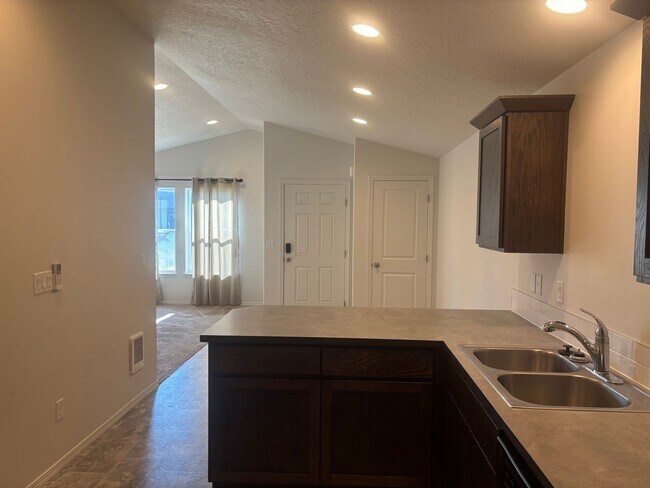 Building Photo - 51575 Stillwell