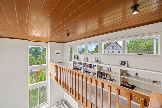 Building Photo - 70 Prospect Hill Rd