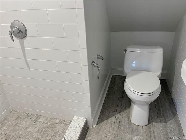 Building Photo - 227-229-229 S Ridge St