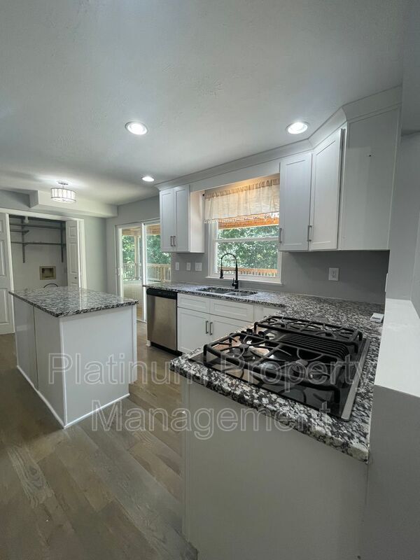 Building Photo - 3757 Peachtree Corners Cir