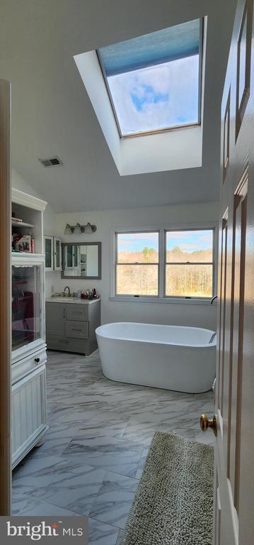 Building Photo - 1104 Mountain Hope Ct