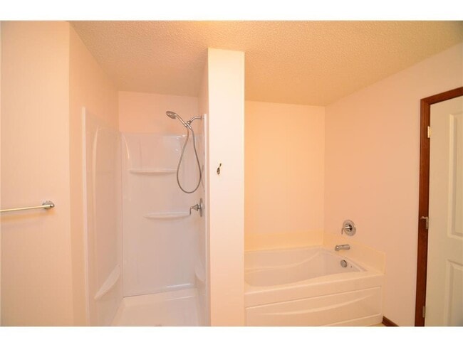 Building Photo - 15661 60th Ave N