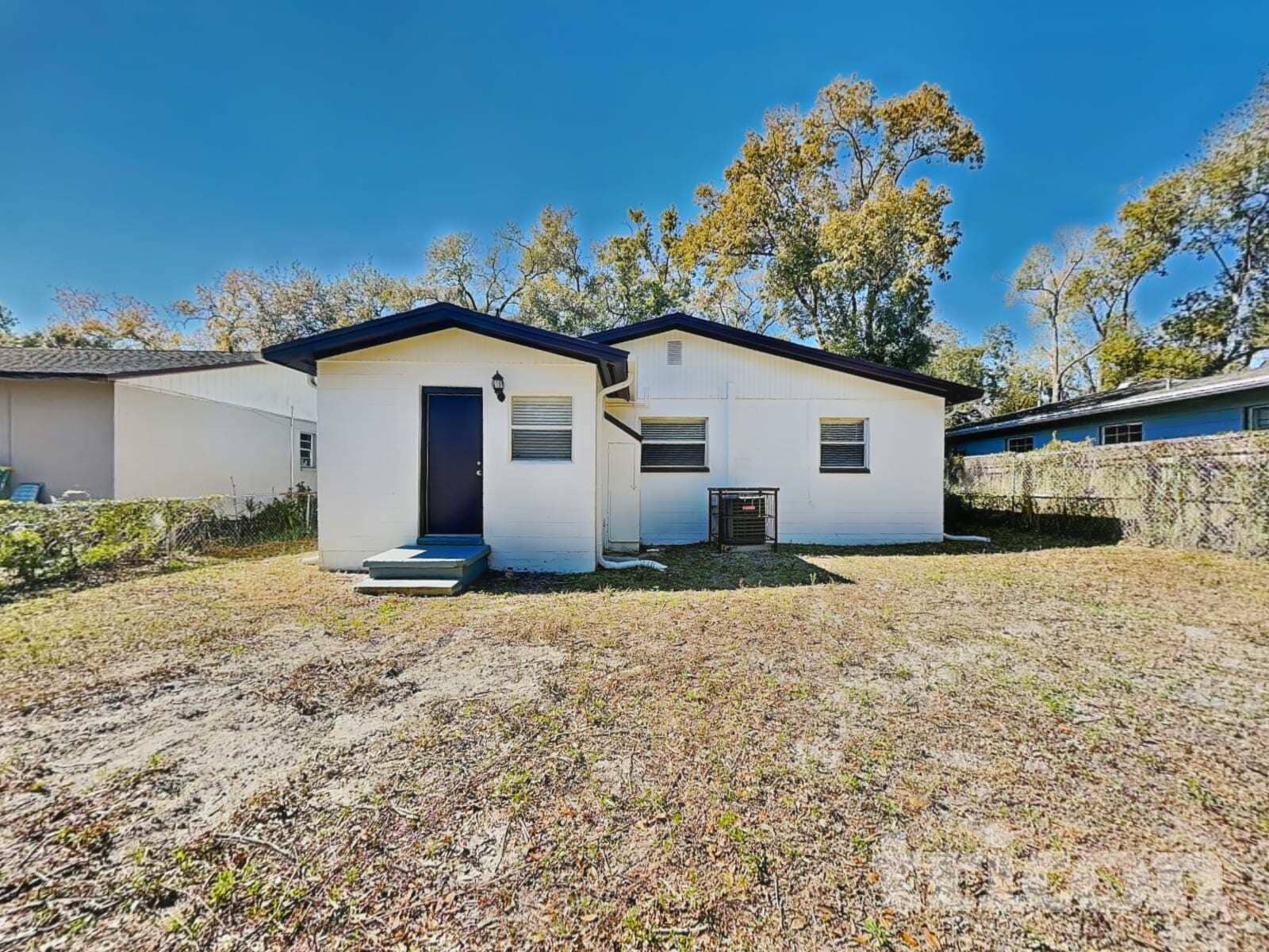 Building Photo - 8307 N Elmer St