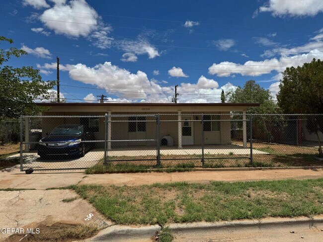 Building Photo - 10120 Shenandoah St