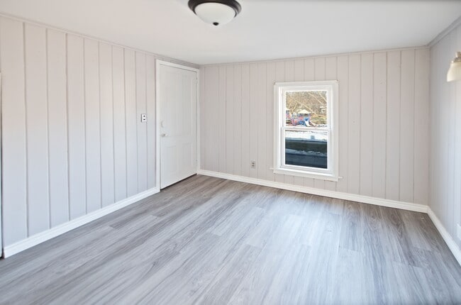 Building Photo - 45 Jackson St