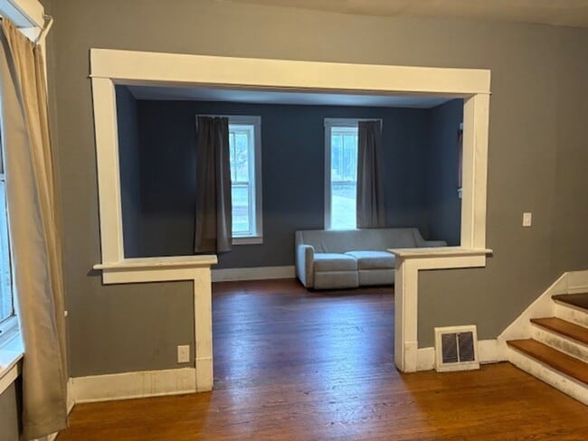 Building Photo - Student housing