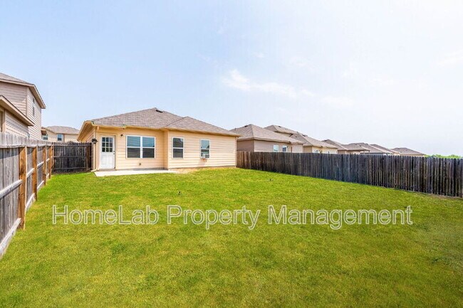 Building Photo - 7126 Mesa Cliffs