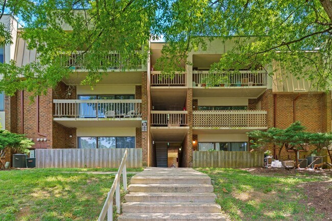 Building Photo - 3 bedroom, 2 bath in Bolinwood!