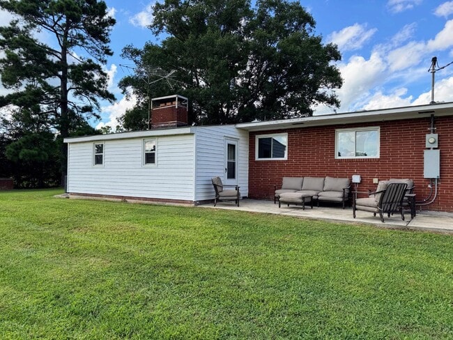 Building Photo - 515 Gaddy Rd