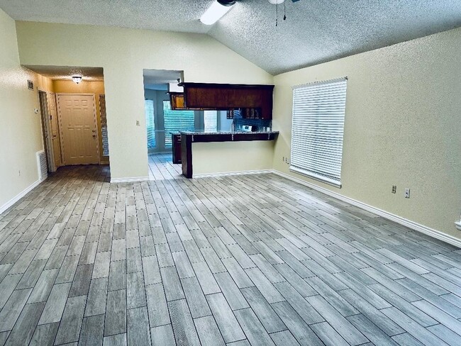 Building Photo - 12726 Stillington Dr