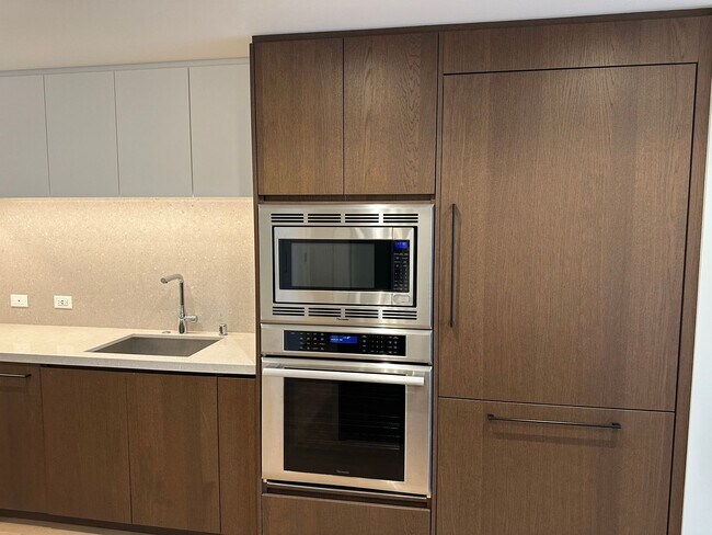 Building Photo - Savina By Bosa, 9th Floor Unit Available March 7th!