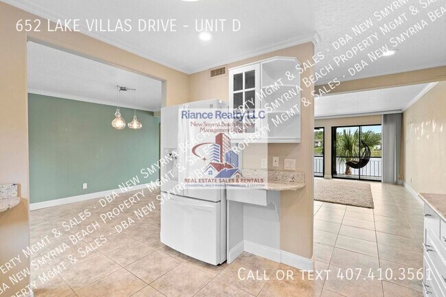 Building Photo - 652 Lake Villas Dr