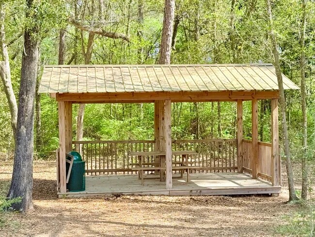 Building Photo - 5637 Peach Dr