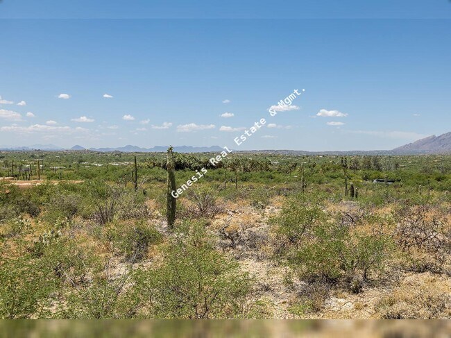 Building Photo - "Spacious Tucson Retreat with Granite Eleg...
