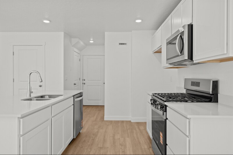 Building Photo - 1522 720 N