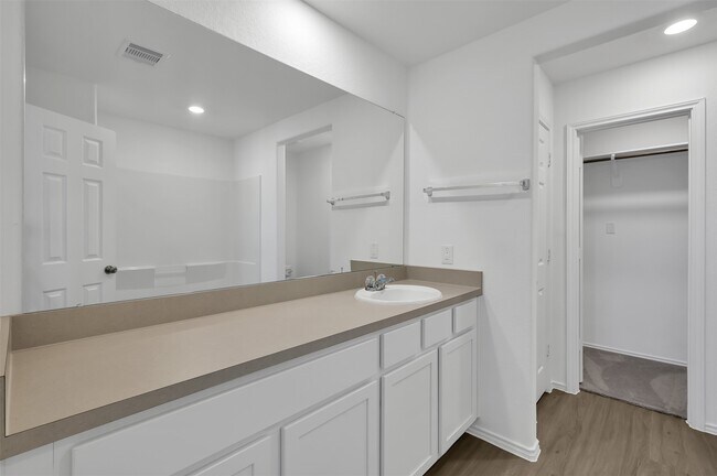 Building Photo - 3647 Solanum Dr