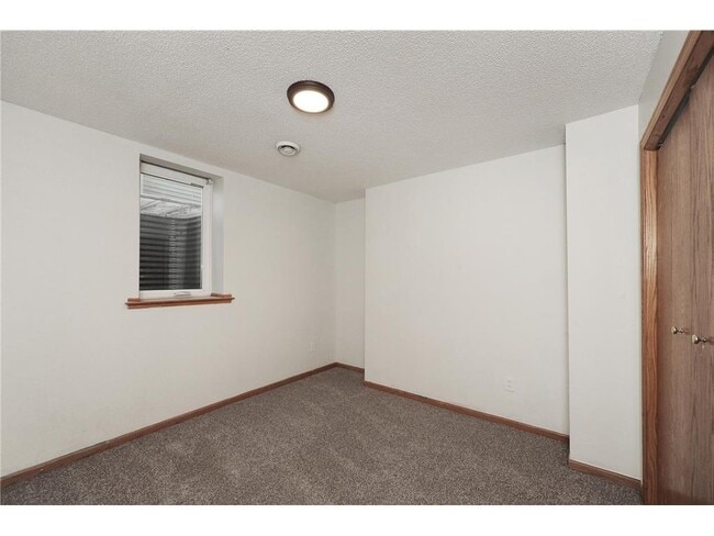 Building Photo - 1065 23rd Ave SE