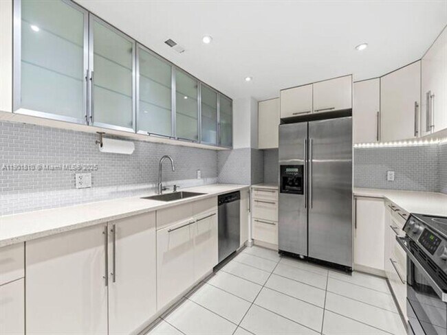 Building Photo - 600 Biltmore Way