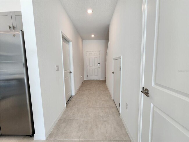 Building Photo - 2620 Penguin Blvd