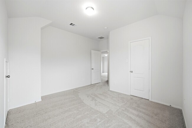 Building Photo - 5309 Camerford Ct