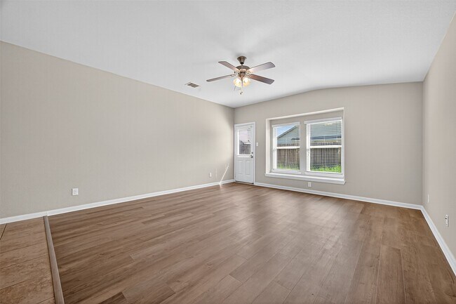 Building Photo - 5530 Casa Calvet Dr